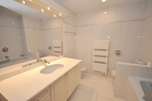 Roc Fleuri, Studio in a Luxury Building 3 imagereader 36